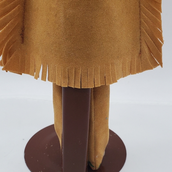 Avon Porcelain Figurine International Collection Tasime Native American Indian - Picture 15 of 15